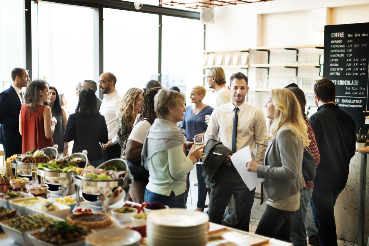 Le rôle du traiteur street food dans la réussite des événements professionnels