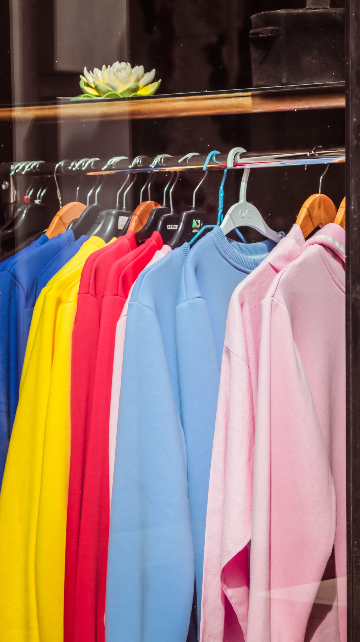Entreprise de vêtements : pourquoi collaborer avec un grossiste est indispensable